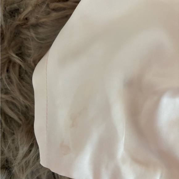 Elegant Cream Ruffle Intimate Set - Picture 6 of 11